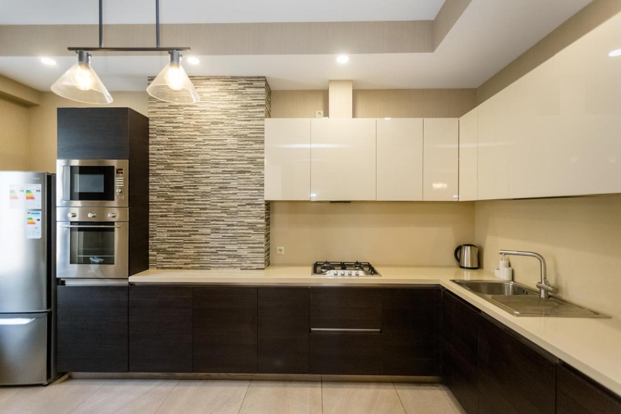 Central Cosy 5Bd-5Bath Apartment Tbilisi Eksteriør billede